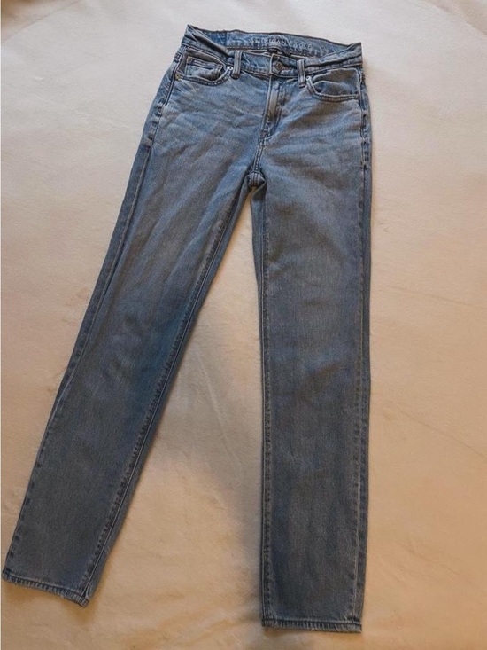 American Eagle Outfitters Denim - American Eagle Outfitters Super High-Rise Straight Jean